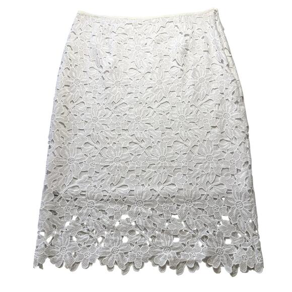 Vince Camuto Dresses & Skirts - NWOT Vince Camuto White Lace Midi Pencil Skirt Size 6